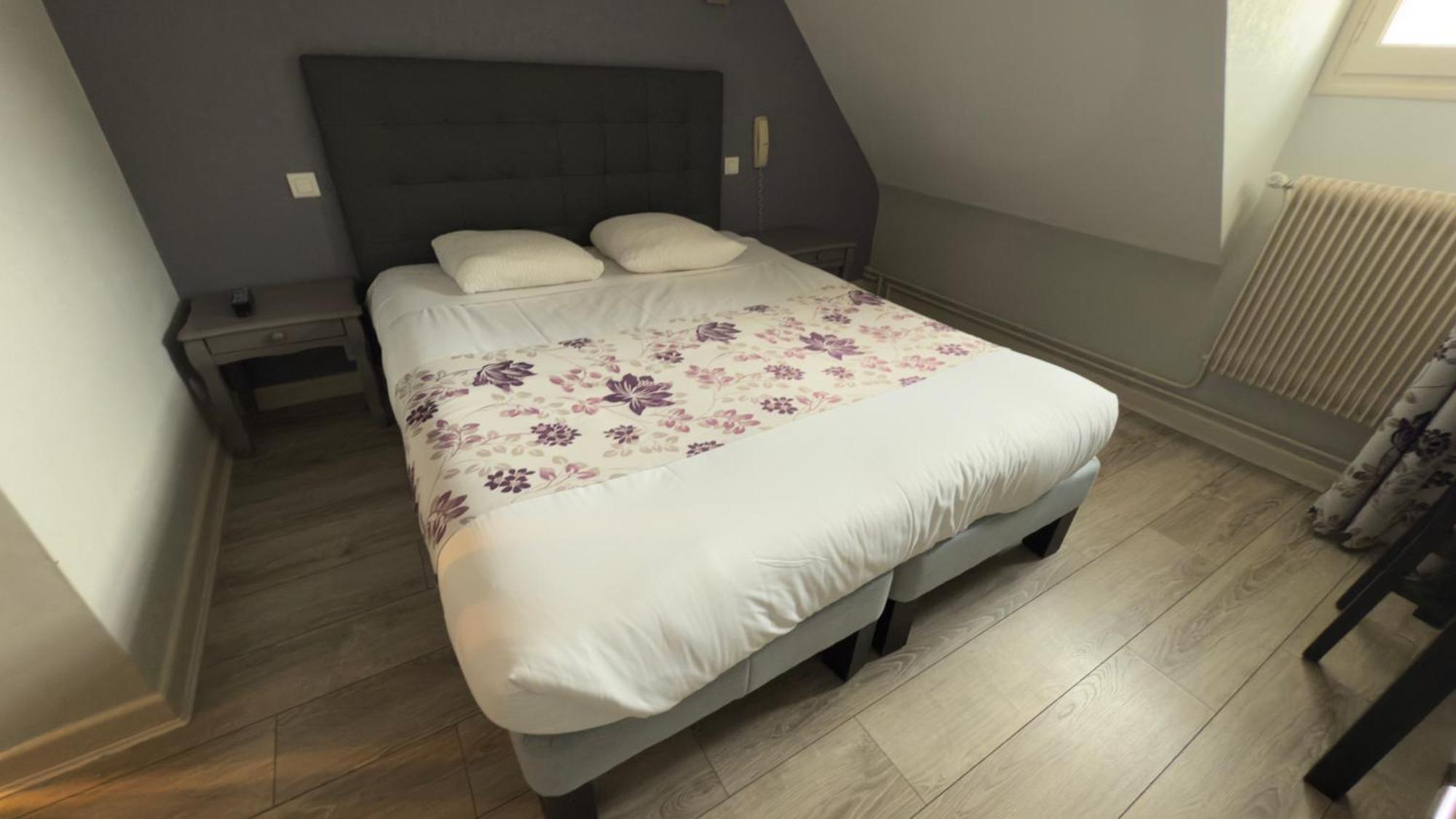 Logis Restaurant Des Voyageurs Hotel 3*