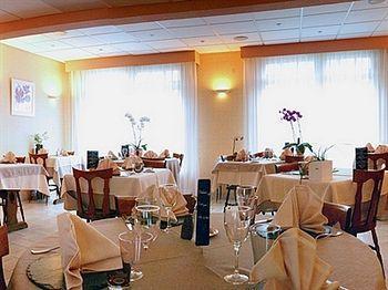 Hotel Logis Restaurant Des Voyageurs Tarnac