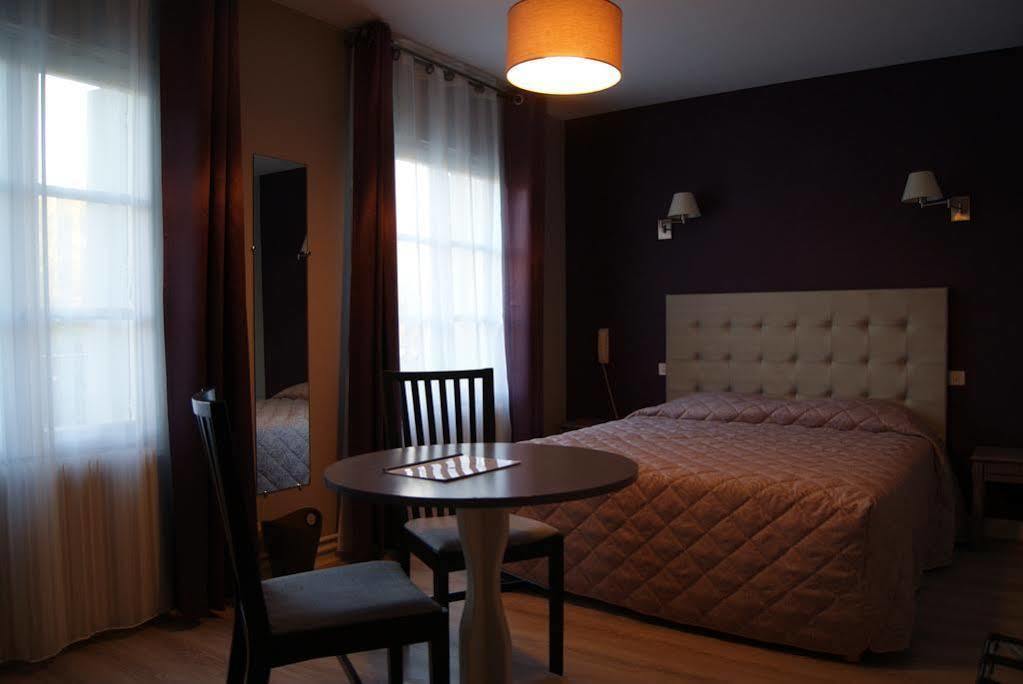 Logis Restaurant Des Voyageurs Hotel 3*